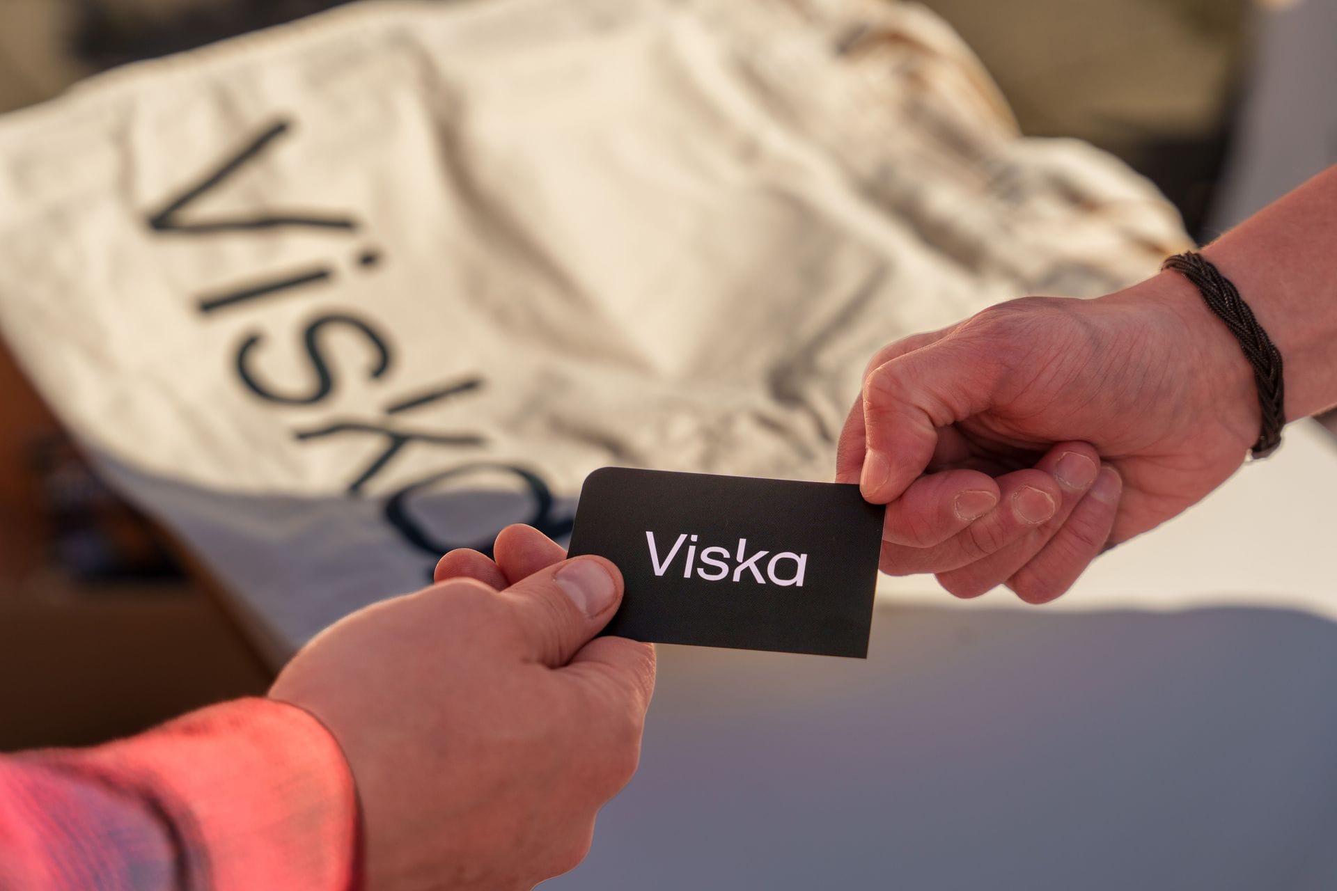 Hendur rétta Visku kort 