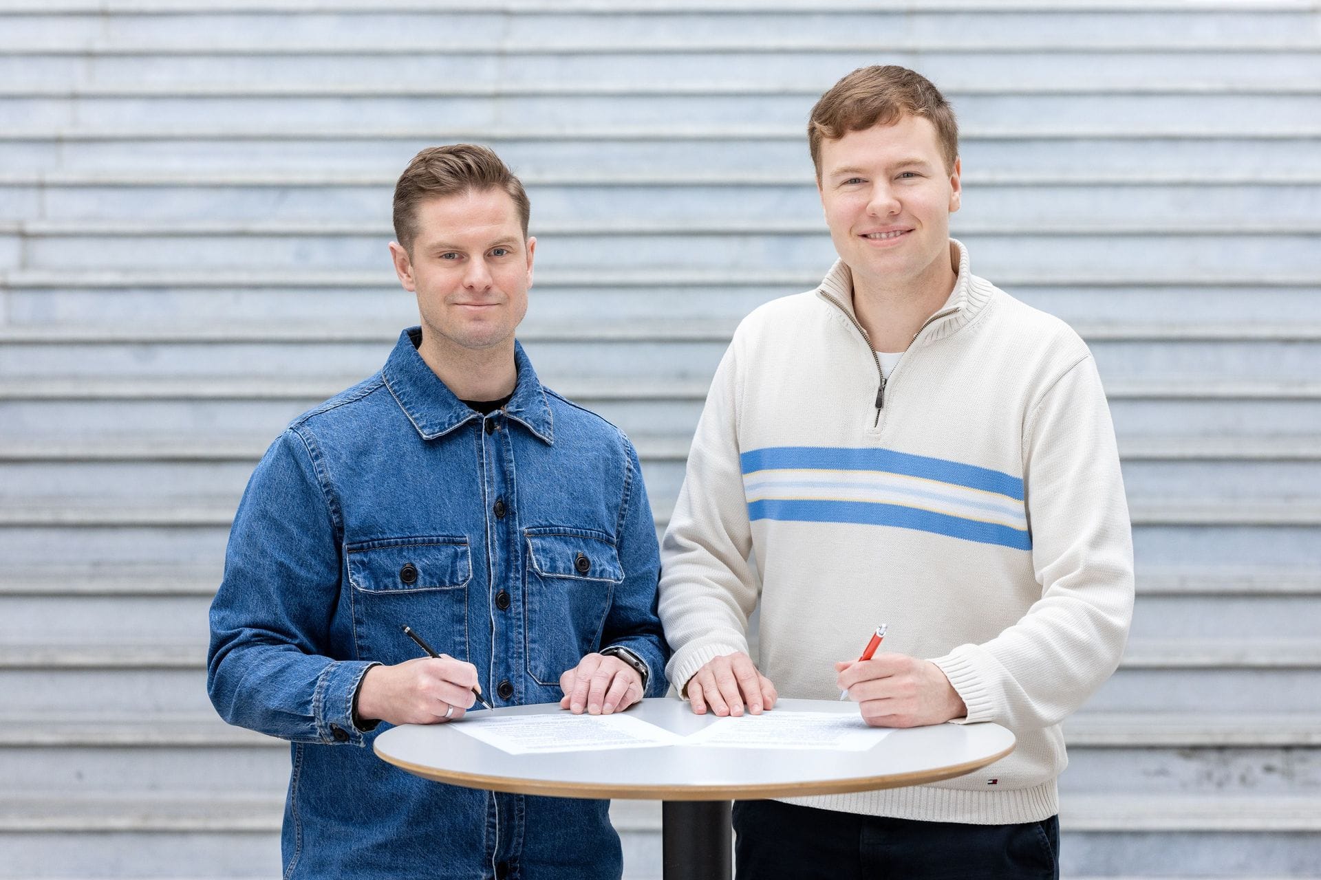 SFHR og Viska skrifa undir samstarfssamning